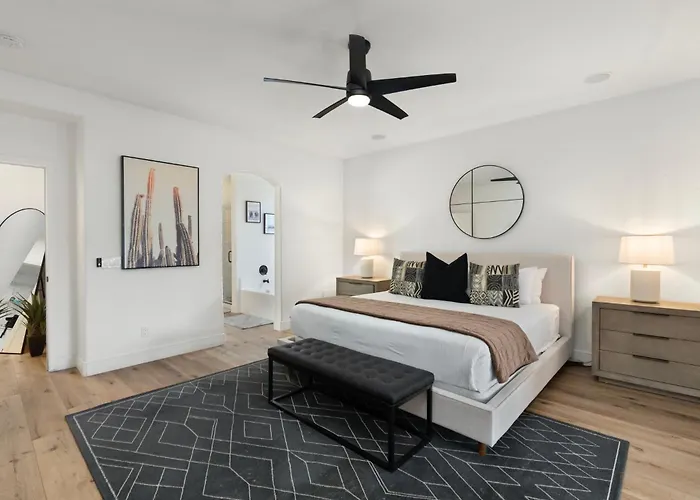Holiday home The Cardinal Walk To Stadium Pool+spa Sportcourt