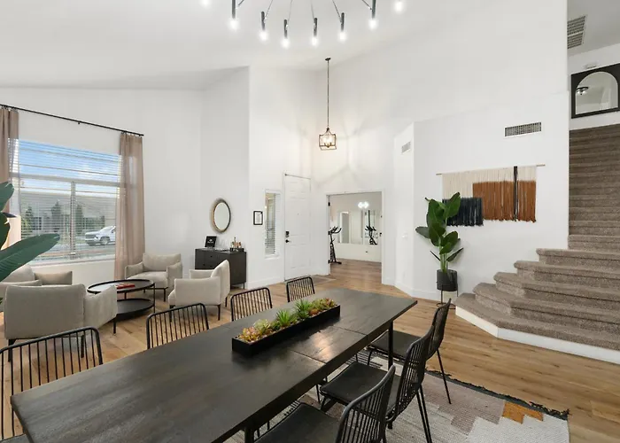 Holiday home The Cardinal Walk To Stadium Pool+spa Sportcourt
