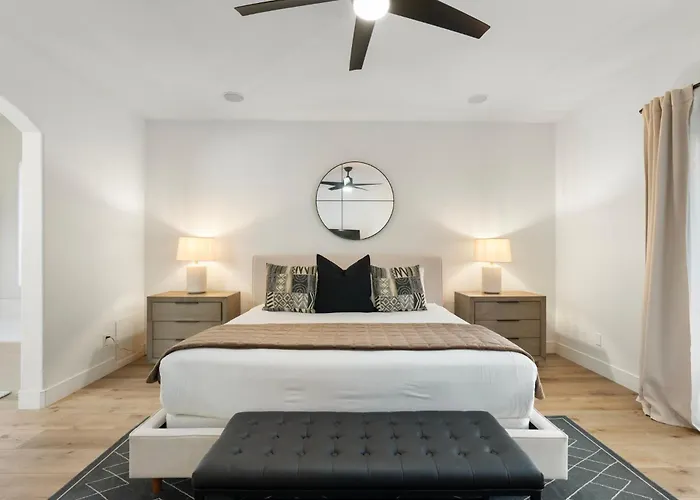 The Cardinal Walk To Stadium Pool+spa Sportcourt Holiday home *