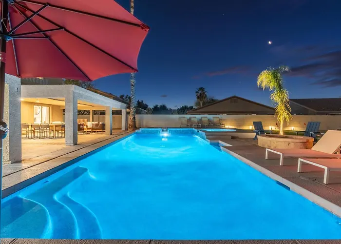 The Cardinal Walk To Stadium Pool+spa Sportcourt Holiday home Glendale