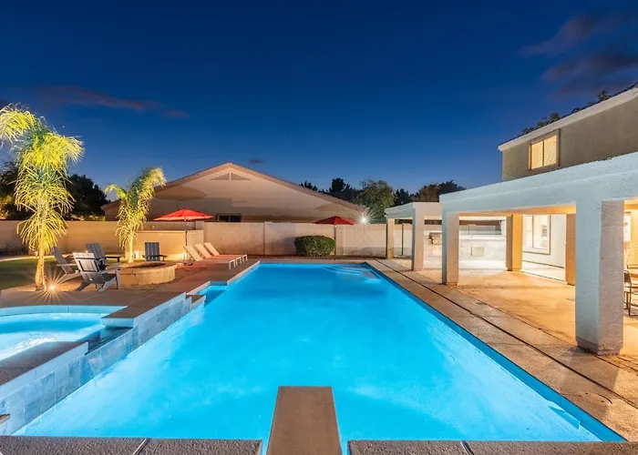 The Cardinal Walk To Stadium Pool+spa Sportcourt Holiday home *