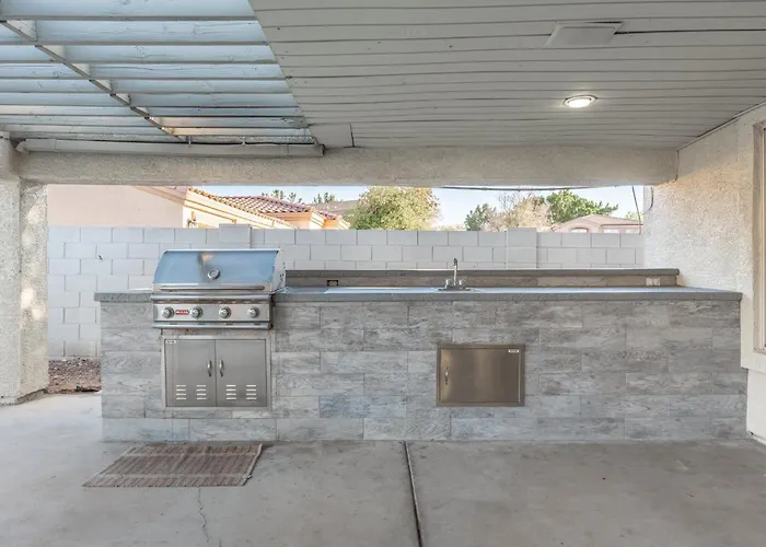 The Cardinal Walk To Stadium Pool+spa Sportcourt * Glendale