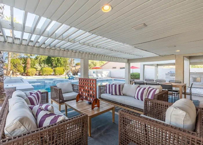 The Cardinal Walk To Stadium Pool+spa Sportcourt Holiday home *